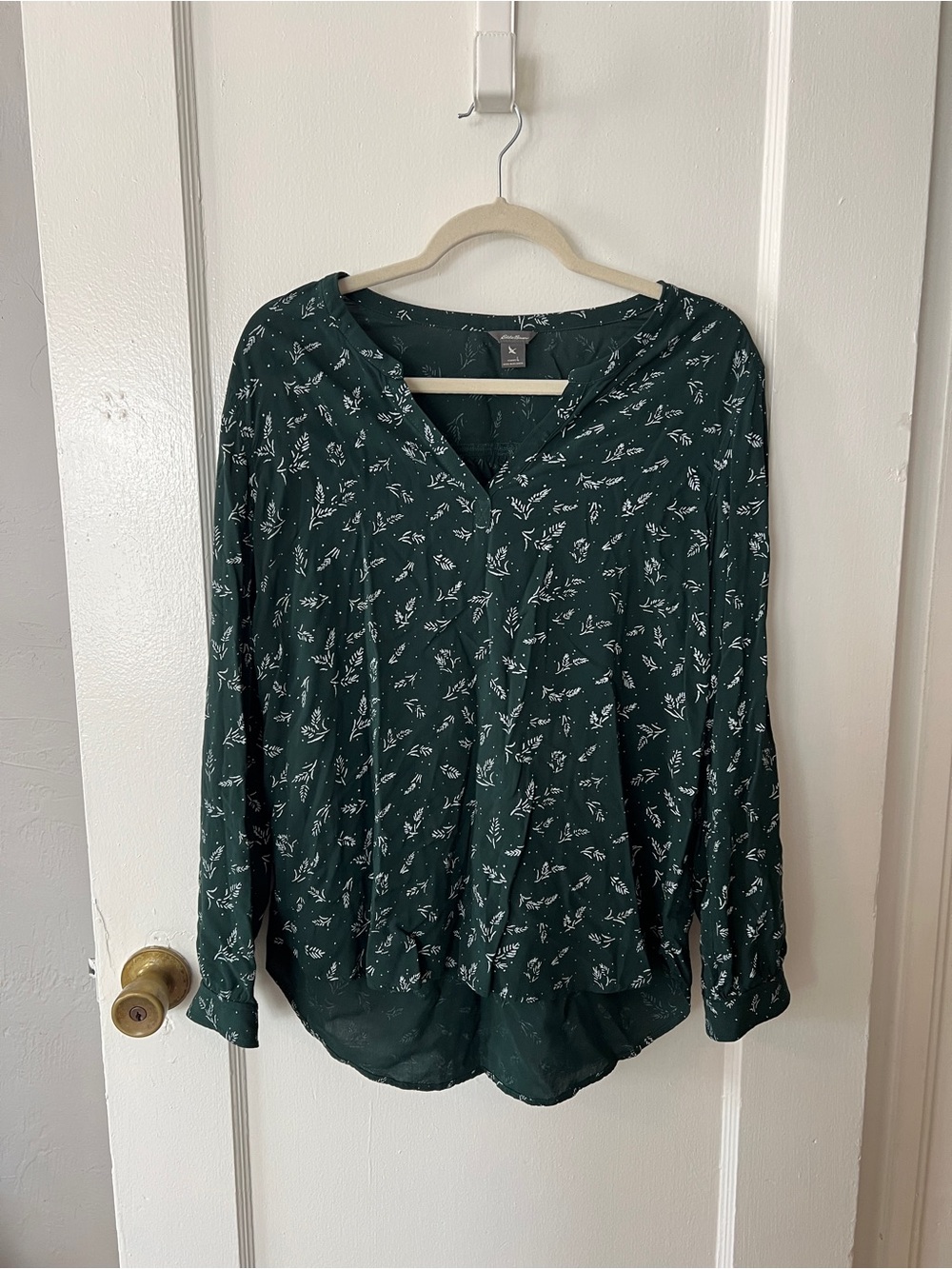 Eddie Bauer Dark Green Printed V-Neck Blouse